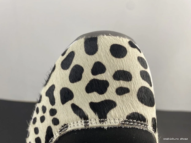 Rep 11 ANIMAL INSTINCT AIR JORDAN AR0715-010 0701